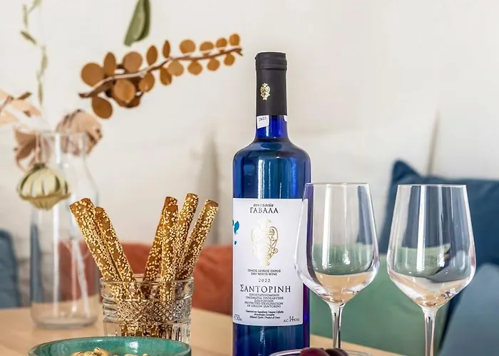 Semesterbostad Vima Santorini, Traditional Luxury *