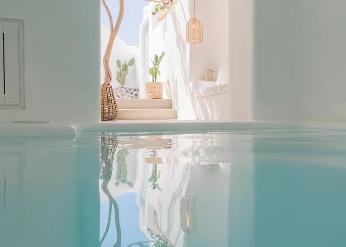 Vima Santorini, Traditional Luxury * Emporio (Santorini)