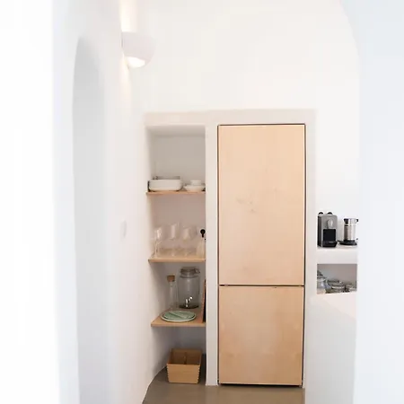 Vima Santorini, Traditional Luxury * Emporio (Santorini)