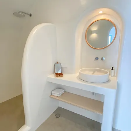 Vima Santorini, Traditional Luxury *