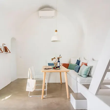 Vima Santorini, Traditional Luxury