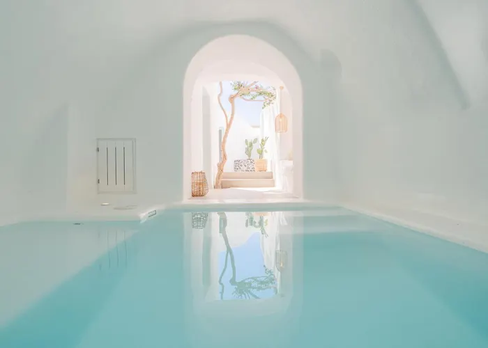 Vima Santorini, Traditional Luxury