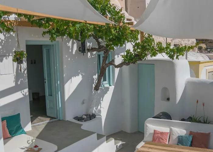 Vima Santorini, Traditional Luxury * Emporio (Santorini)