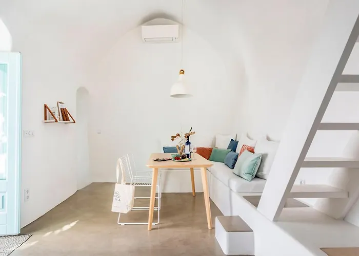 Vima Santorini, Traditional Luxury